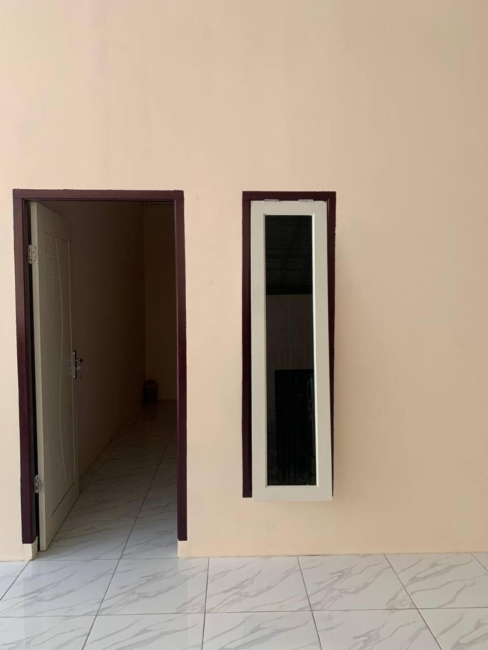 Dikky Guest House Near Bangsal And Sira Pemenang Kültér fotó